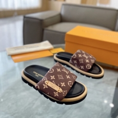 Louis Vuitton Slippers